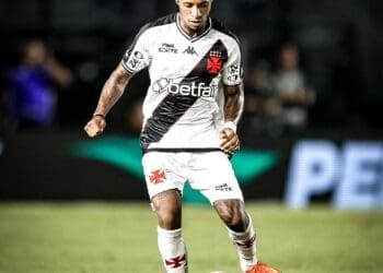 Tchê Tchê se destaca como o principal responsável por assistências do Vasco nesta temporada; confira as estatísticas.