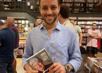 Julio Brant observa que a diretoria do Vasco está sobrecarregada devido à reforma de São Januário e à venda da Vasco SAF.