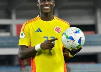 Vasco finaliza acordo para aquisição de Néyser Villarreal com o Millonarios e está na expectativa de uma resposta dos agentes do jogador.