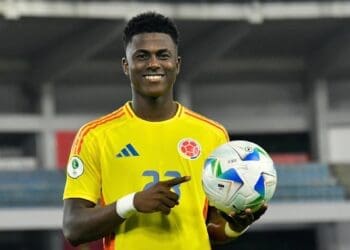 Pretendido pelo Vasco, Néyser Villarreal conta com 3 empresários; um deles é o mesmo que representa Nuno Moreira.