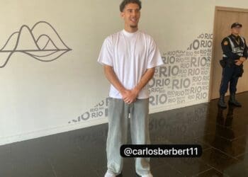 Nuno Moreira vestirá a camisa 17 no Vasco.