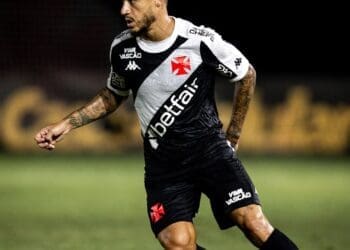 Philippe Coutinho compartilha imagens de sua atuação no jogo Vasco 1 x 0 Botafogo