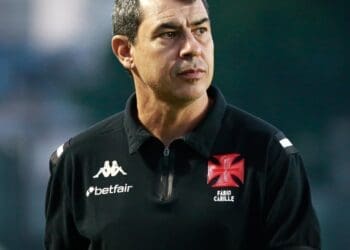 Carille: ‘Uma grande conquista junto ao nosso torcedor e a classificação assegurada’