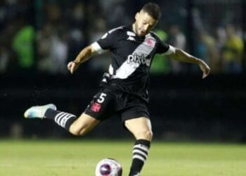 De Lucca pode ser o próximo a fechar acordo de rescisão com o Vasco.