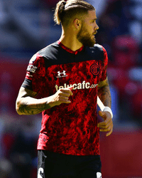 Zagueiro Miguel Barbieri, do Rosario Central, foi disponibilizado ao Vasco.