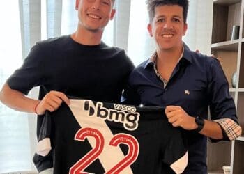 Empresário comenta sobre Capasso: ‘Até o momento, nenhuma alternativa esportiva foi mais atrativa para ele do que continuar no Vasco’