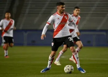 Santiago Simón, jogador do River Plate, é monitorado pelo Vasco, segundo a imprensa argentina.