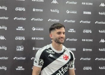 Garré é apresentado no Vasco: ‘Esse é o tipo de desafio que eu buscava para minha carreira’