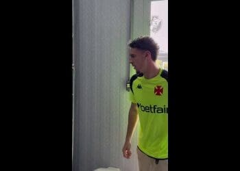 Vasco revela os bastidores da chegada de Nuno Moreira; assista ao vídeo.
