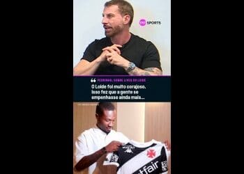 Pedrinho ficou impressionado com as transmissões ao vivo de Loide Augusto solicitando para jogar no Vasco; confira o vídeo.