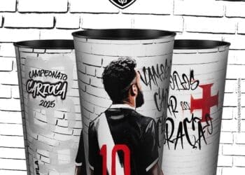 Confira o copo que estará à venda no Engenhão durante a partida entre Vasco e Flamengo.