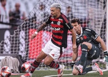 Inteligência Artificial prevê que o Flamengo derrotará o Vasco no Carioca.