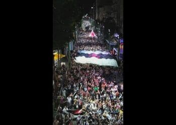 Confira mais um vídeo do bloco vascaíno Gigantes da Serra, que se apresentou em Friburgo.