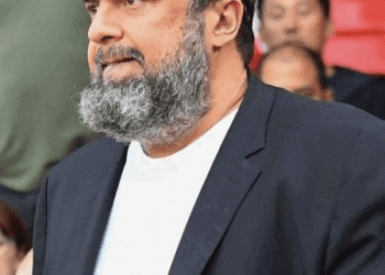 Edu Gaspar estaria orientando Marinakis a aplicar recursos no São Paulo; Kia Joorabchian mostraria apoio à aquisição da Vasco SAF.