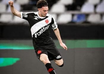 Nuno Moreira: ‘Uma noite repleta de alegrias na minha trajetória. Agradeço pela estreia com assistência e pela classificação da equipe!’