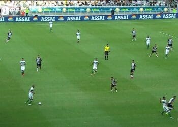 Emprestado pelo Vasco ao América-MG, Barros é expulso em sua estreia na decisão do Mineiro contra o Atlético-MG; confira