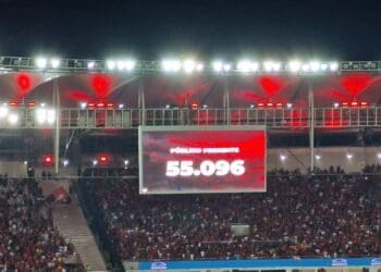 Maracanã acolheu 55.096 fãs para Flamengo x Vasco