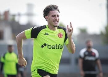 Vasco publica imagens do treino realizado nesta quinta-feira no CT Moacyr Barbosa; confira.