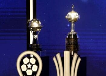 Vasco não pode enfrentar um time brasileiro em seu grupo na Sul-Americana; confira as normas do sorteio desta segunda-feira