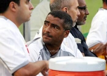 Confira imagens do clássico Vasco 2 x 2 Flamengo, no Campeonato Carioca, realizado há duas décadas.