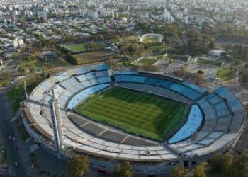 Uruguai enfrenta a Argentina nesta sexta-feira às 20h30 pelas Eliminatórias, com transmissão pelo Sportv; Puma Rodríguez provavelmente será reserva.