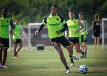 Confira a escalação principal do Vasco no jogo-treino realizado contra o Boavista.