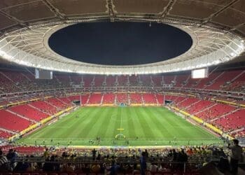 CBF deve oficializar Mané Garrincha como sede do jogo Vasco x Palmeiras em breve