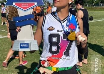 Futebol Americano: Camisa especial do Vasco Almirantes já disponível para venda; apenas 50 unidades foram produzidas.