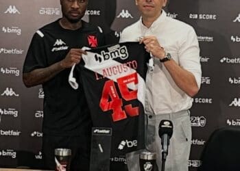 Loide Augusto tira foto ao lado de Marcelo Sant’Ana; confira