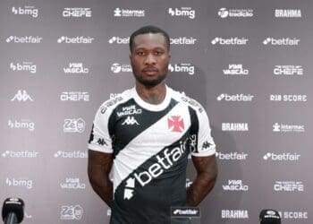 Vasco compartilha imagens e ressalta citação de Loide Augusto durante a apresentação; veja aqui.