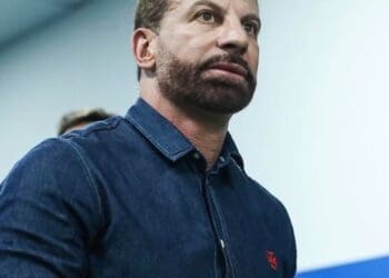 Pedrinho: ‘Estou batalhando para que o jogo Vasco x Flamengo aconteça em São Januário’