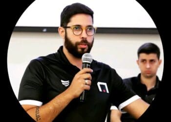 Novo scout do Vasco, Edson Junior já teve experiências com o Flamengo e o Botafogo.