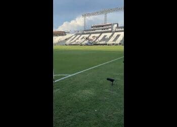 Gramado de São Januário está em ótimas condições para o jogo deste domingo; assista ao vídeo e confira as fotos