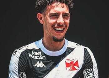 Nuno Moreira acumula 2 gols e 1 assistência em 3 partidas pelo Vasco.
