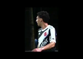 Assista ao vídeo com os melhores momentos de Nuno Moreira na partida contra o Santos.