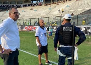 Força Jovem expressa gratidão após retorno às arquibancadas após 12 anos de suspensão.