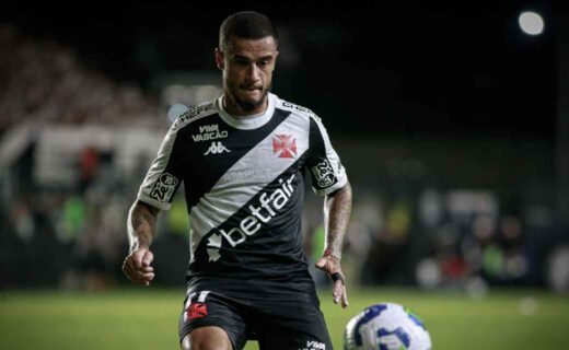 Philippe Coutinho durante partida do Vasco em São Januário, pelo Brasileirão - Foto: Matheus Lima/C.R. Vasco da Gama
