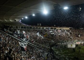 Justiça dá liminar permitindo que o jogo Vasco x Flamengo ocorra em São Januário