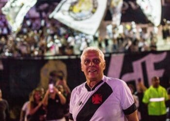Roberto Dinamite: Perfil de Ícone do Vasco Reativado nas Redes Sociais para Homenagens e Memórias
