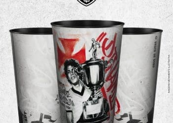 “Copo Comemorativo em Homenagem a Roberto Dinamite: Lançamento Especial Neste Sábado em São Januário”