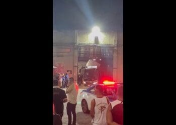 “Assista ao Vídeo da Chegada do Ônibus do Vasco em São Januário”