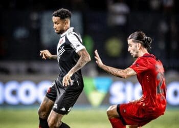 Jair: ‘Satisfeito com o empenho e a dedicação da equipe para garantir mais 3 pontos em nosso estádio’