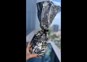 Vasco apresenta ‘Ovo Surpresa’ que inclui camisa ao invés de ovo de chocolate.