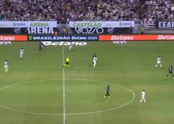 Ex-Vasco, Pedro Raul balança a rede pelo Ceará na primeira etapa