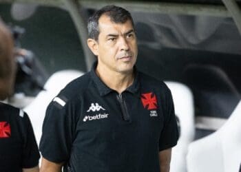 Veja outros pontos abordados na coletiva de Fábio Carille após Ceará 2 x 1 Vasco.