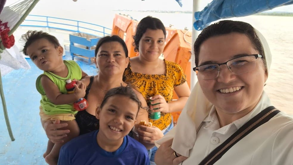 20250417-155236-1-21-irma-elaine-com-parentes-durante-visita-a-santarem-em-janeiro-de-2025-foto-arquivo-pessoal Irmã Elaine com parentes durante visita a Santarém, em janeiro de 2025 — Foto: Arquivo Pessoal