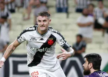 Vegetti espera finalmente marcar seu primeiro gol contra o Flamengo na temporada.