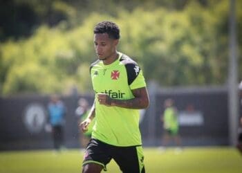Tchê Tchê foi afastado do treino desta 6ª-feira e pode não jogar no clássico.