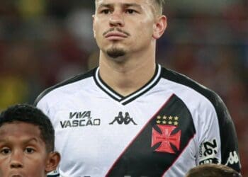 Confira as estatísticas de Hugo Moura contra o Flamengo.