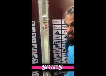 Michael, do Flamengo: ‘O goleiro do Vasco foi imbatível. Destacou-se como o melhor em campo’